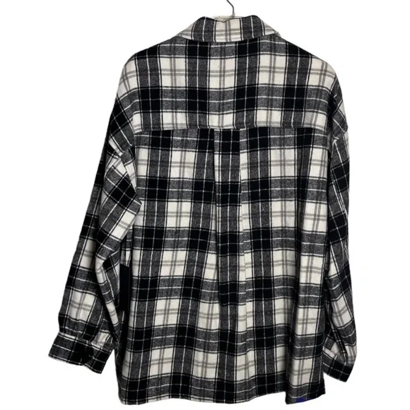 FOREVER 21 Shirt Jacket - Picture 2 of 10